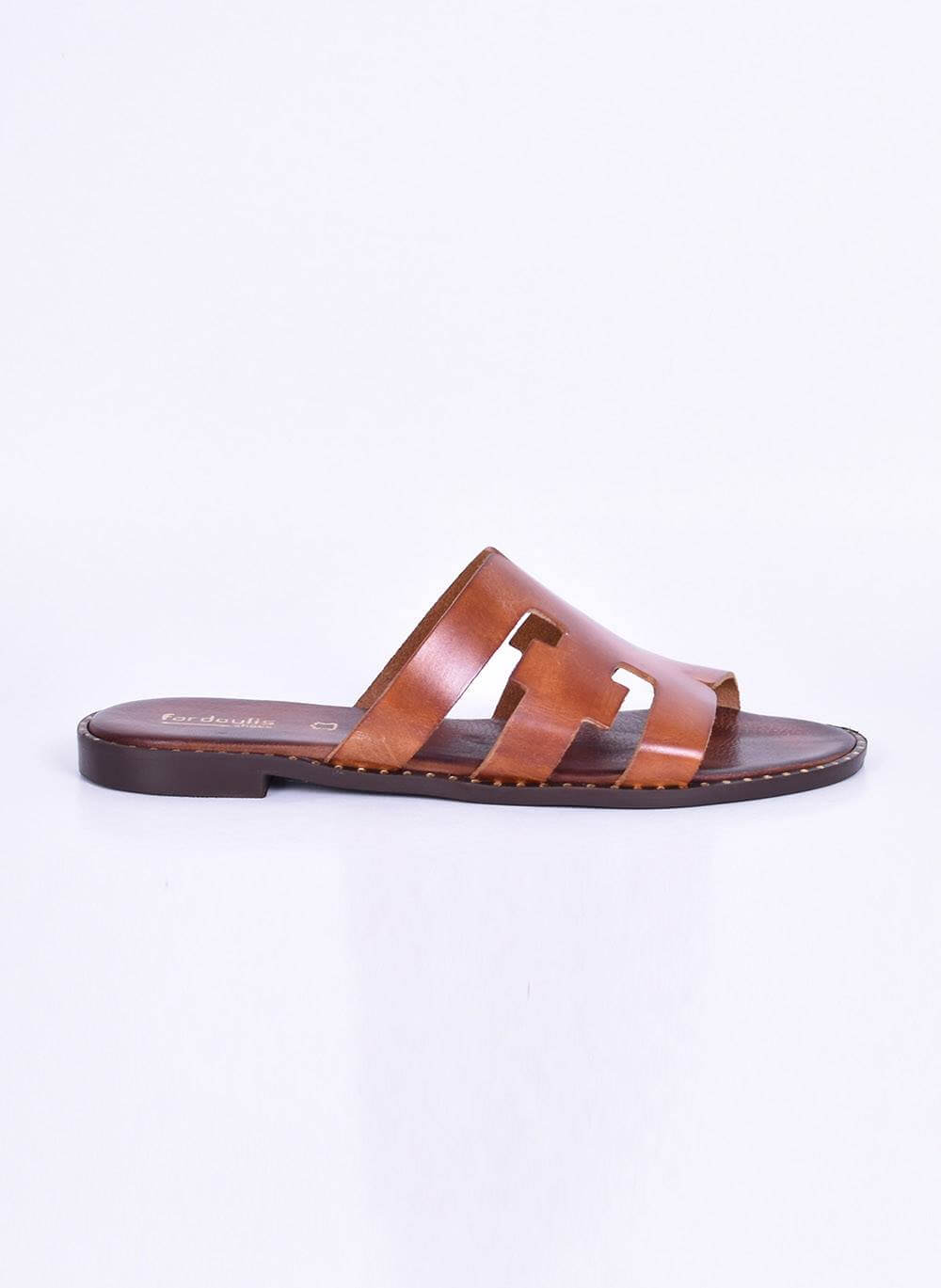 Δερμάτινα γυναικεία σανδάλια Καφέ Με Πέρλες Makis Fardoulis||Γυναικεία παπούτσια Fardoulis Shoes