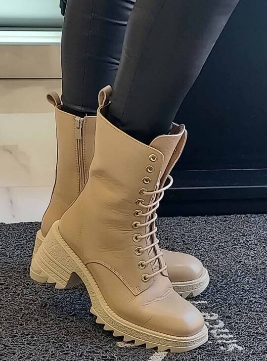 Δερμάτινα μπεζ μποτάκια FARDOULIS SHOES||