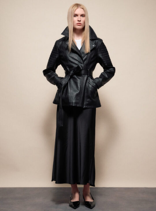 Γυναικείο μπουφάν δερματίνη σε μαυρο χρωμα στυλ biker με ζώνη στη μέσηSPLENDID FASHION||ΓΥΝΑΙΚΕΙΑ ΜΠΟΥΦΑΝ BIKER||ΓΥΝΑΙΚΕΙΑ ΡΟΥΧΑ||ΓΥΝΑΙΚΕΙΑ ΜΠΟΥΦΑΝ