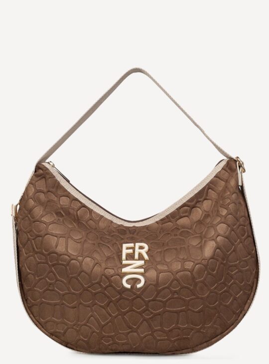 Γυναικεία τσάντα ώμου κατασκευασμένη από ύφασμα με ανάγλυφα σχέδια FRNC 6196 COFFEE. Ανάγλυφη υφή Λογότυπο FRNC στο μπροστινό μέρος Κλείσιμο με φερμουάρ Εσωτερικές θέσεις για τα προσωπικά σας αντικείμενα Ρυθμιζόμενος ιμάντας που μπορεί να αφαιρεθεί Μήκος: 40 cm Πλάτος: 9 cm Ύψος: 22 cm