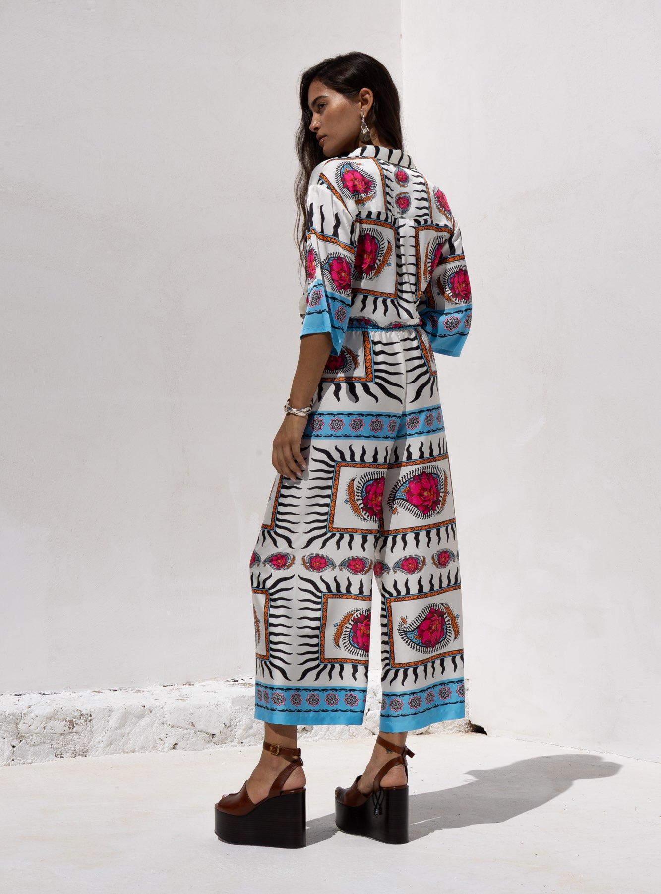 Γυναικείο cropped παντελόνι με λάστιχο στη μέση, εμπριμέ κατασκευασμένο από ανάλαφρο ύφασμα NEMA RESORT WEAR DRIFT PANTS.