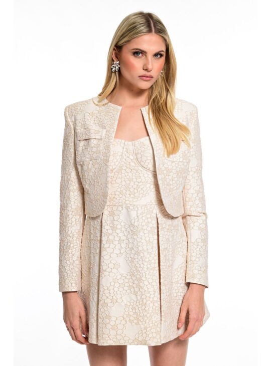 Γυναικείο σακάκι cropped με ανάγλυφα σχέδια κεντημένα με μεταλλική κλωστή και τσέπες μπροστά WE COSS